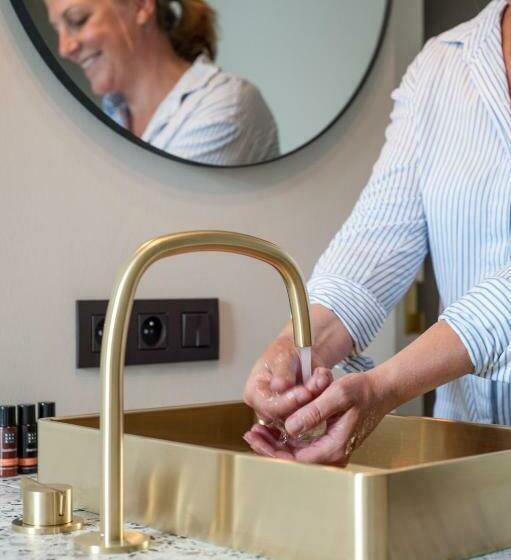 חדר סטנדרט עם מיטת קינג, B Guest Sleep & Retreat