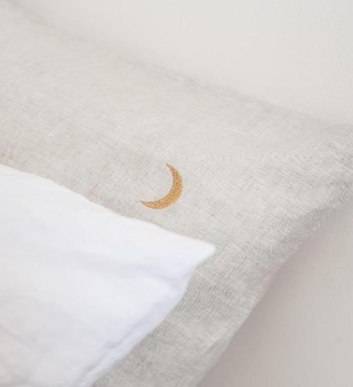 חדר דחוקס עם מיטת קינג, B Guest Sleep & Retreat