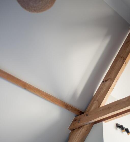 סוויטה עם מרפסת, B Guest Sleep & Retreat