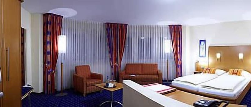 コンフォートルーム, Akzent Hotel Hubertus