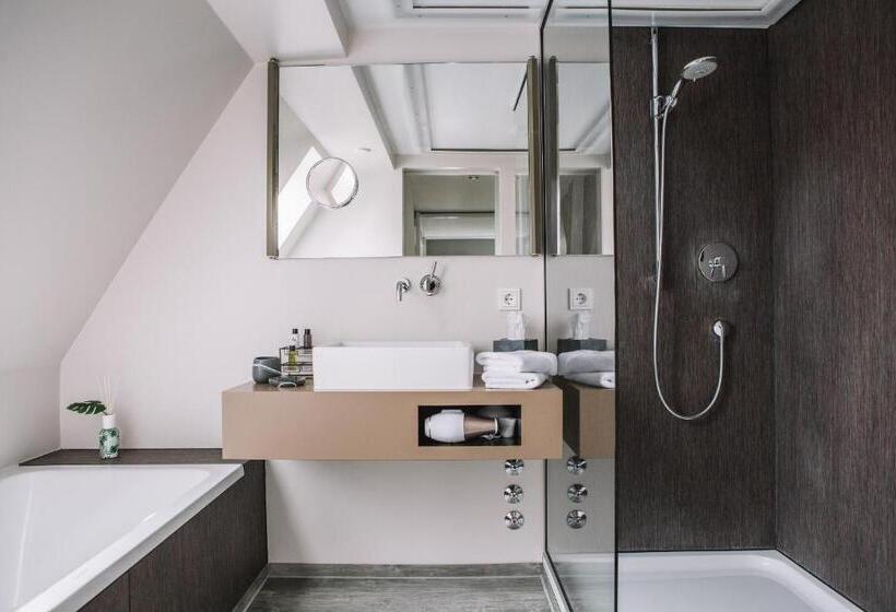 스위트, Boutique Hotel Pfauen