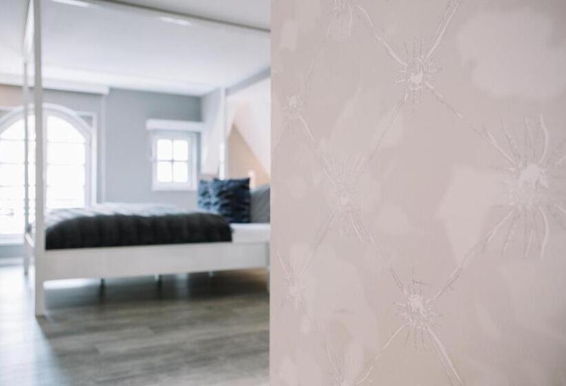 스위트, Boutique Hotel Pfauen