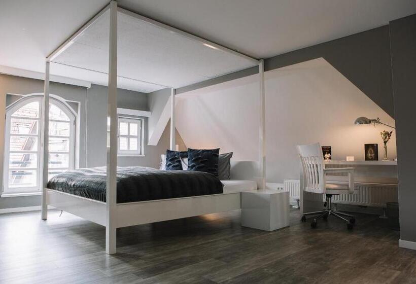 스위트, Boutique Hotel Pfauen