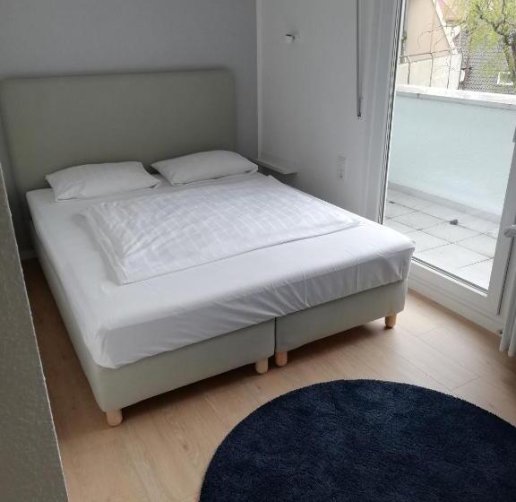 带1个卧室的带阳台的公寓, City Hotel Und City Apartments Centrum