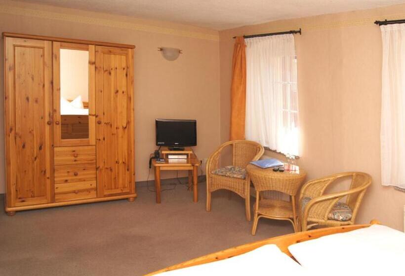 غرفة قياسية, Alt Coswigerhof