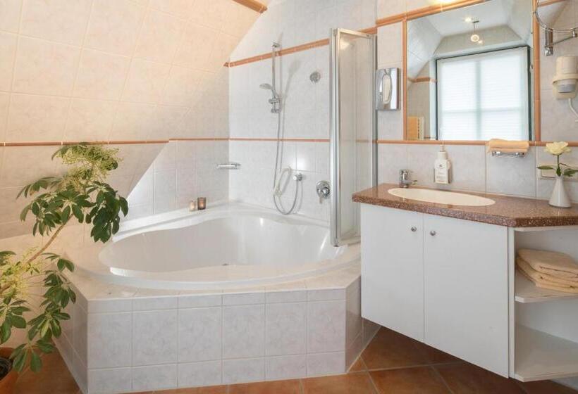 豪华房间, Altes Zollhaus