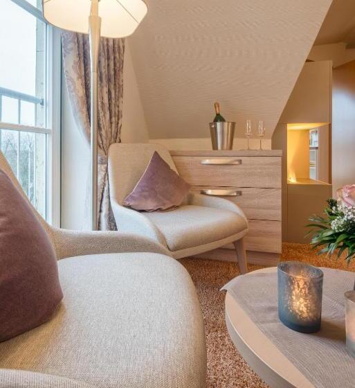 Номер Deluxe, Altes Zollhaus