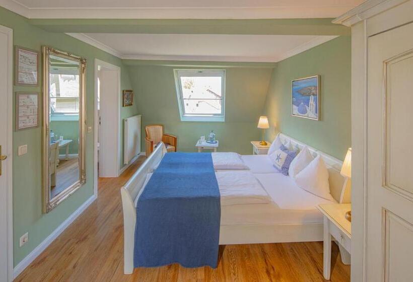 Номер Superior, Arador