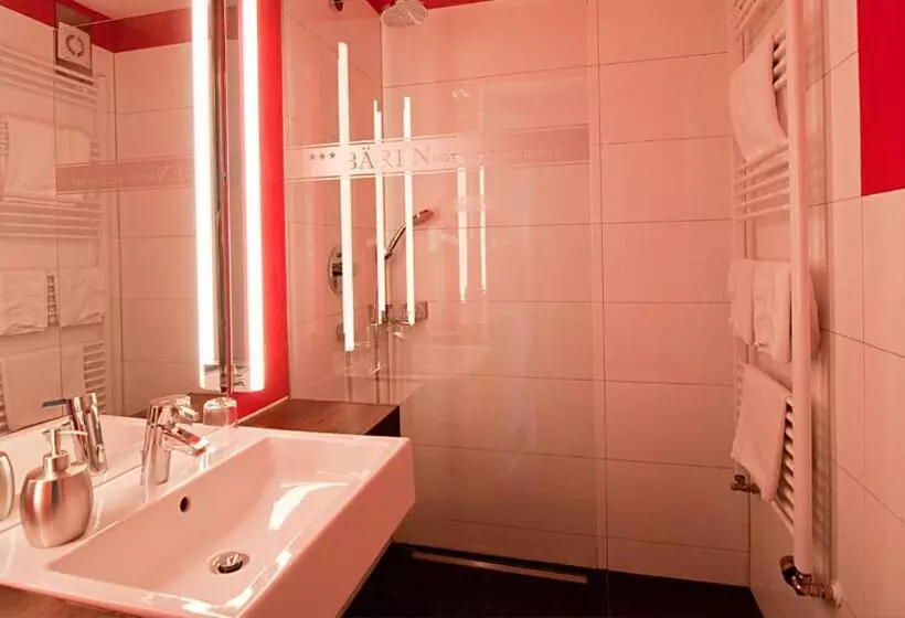 Standard Yhden Hengen Huone, Bären Trossingen