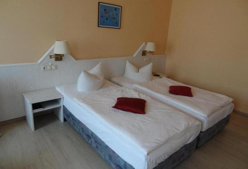 스탠다드 트리플 룸, Elisenhof