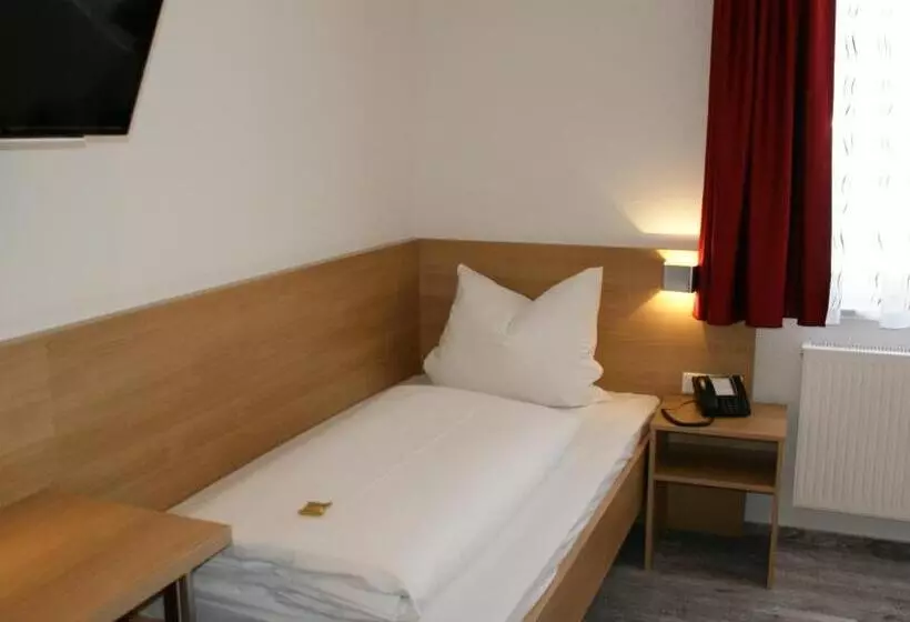 スタンダードシングルルーム, Engel