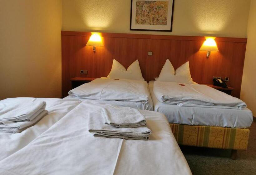 패밀리 룸, Engel