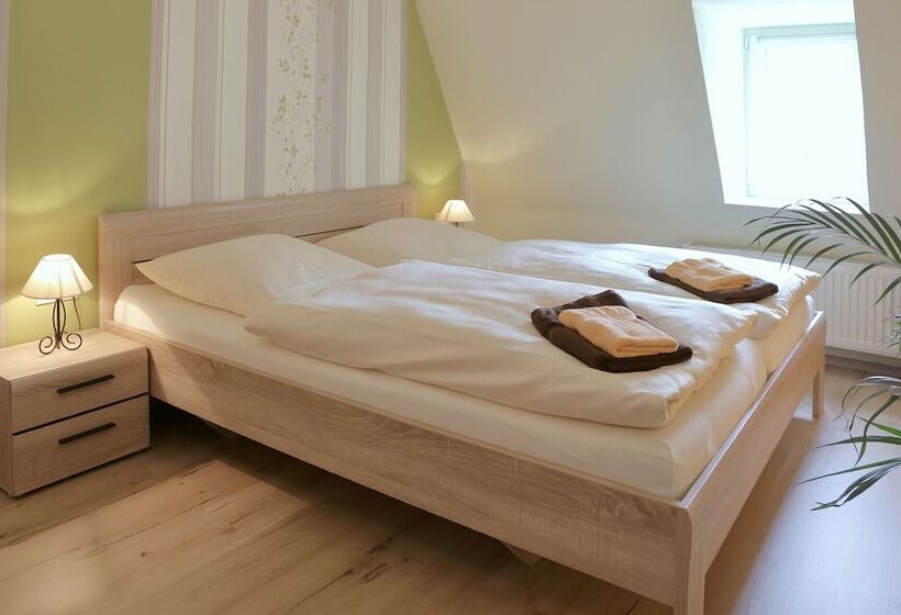 Номер Стандарт, Gasthof Und Hotel Roter Hirsch