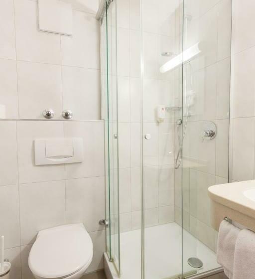 Quarto Estandar Individual, Jägerhaus