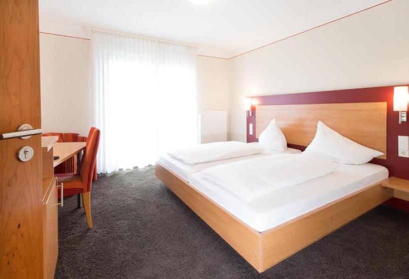 Quarto Quádruplo Estandar, Jägerhaus