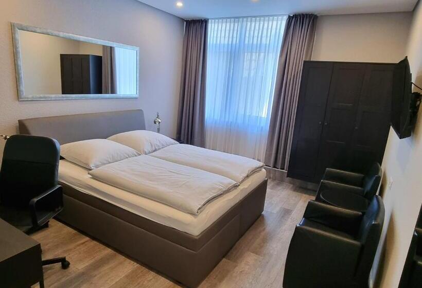 Номер Стандарт, Meyer