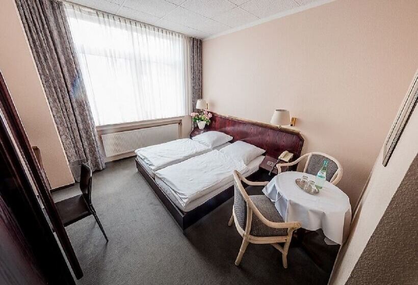 Номер Стандарт, Meyer