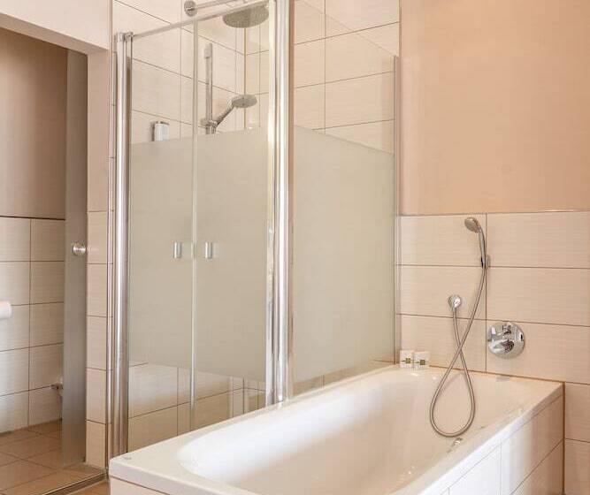 غرفة قياسية مزوَّدة بشُرفة, Nordseehotel Kröger