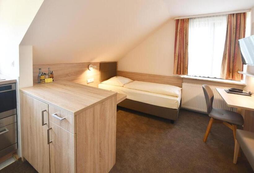 آپارتمان عادی 1 خوابه, Romerhof