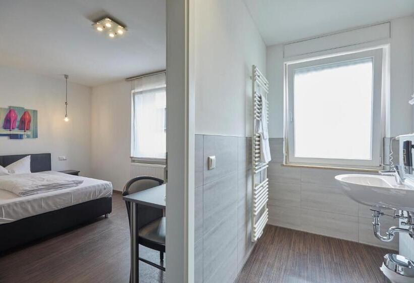 غرفة قياسية فردية, Schlemmer