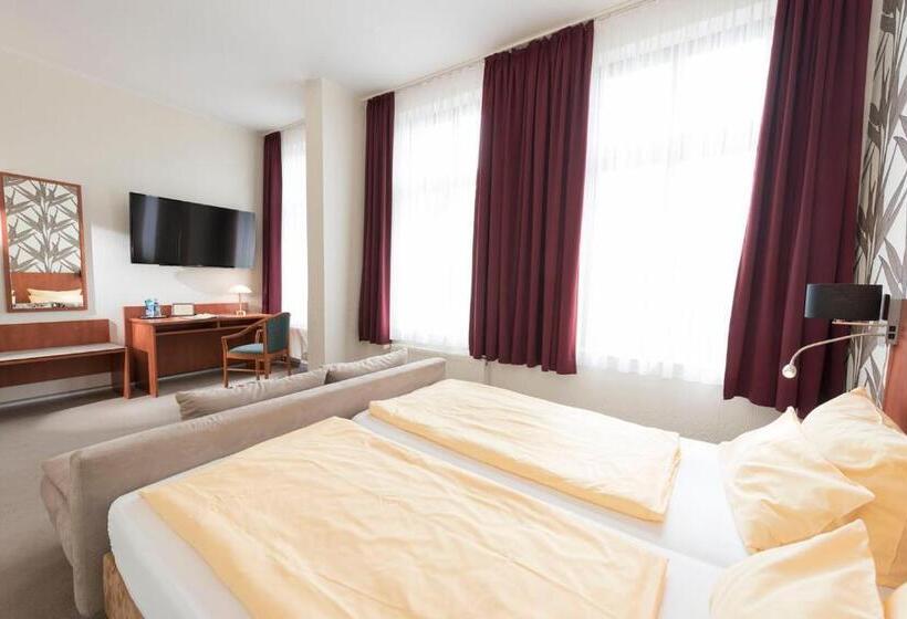 غرفة ديلوكس, Schwarzer Adler Jever