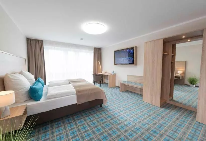 Deluxe Yhden Hengen Huone, Schwarzer Adler Jever