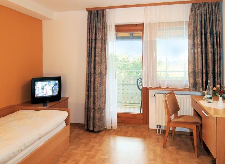 스탠다드 싱글 룸, Traube Lossburg