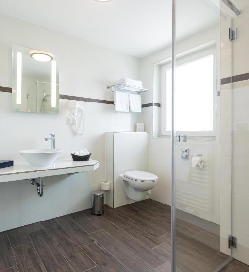 חדר דלוקס עם מרפסת, Landhotel Kristall