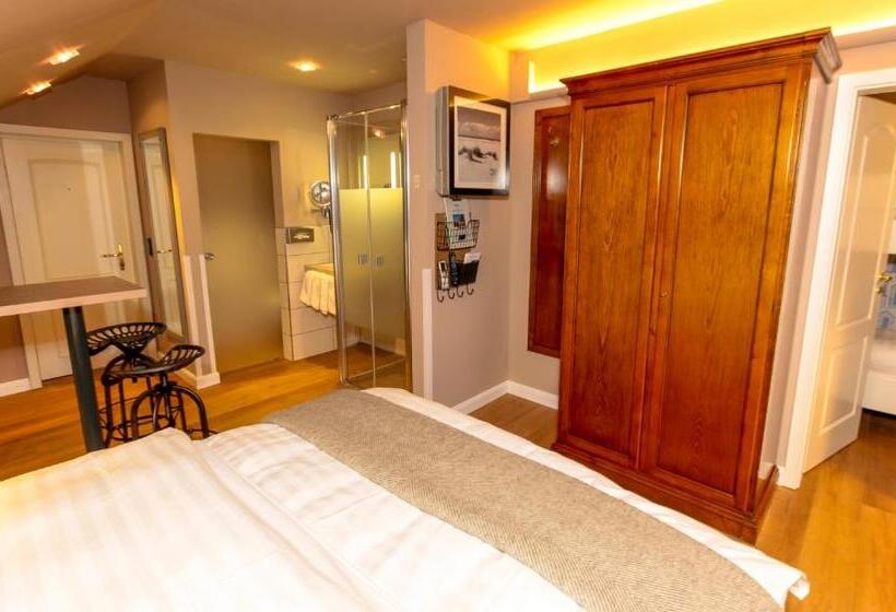Студия Стандарт, Nordseehotel Kröger