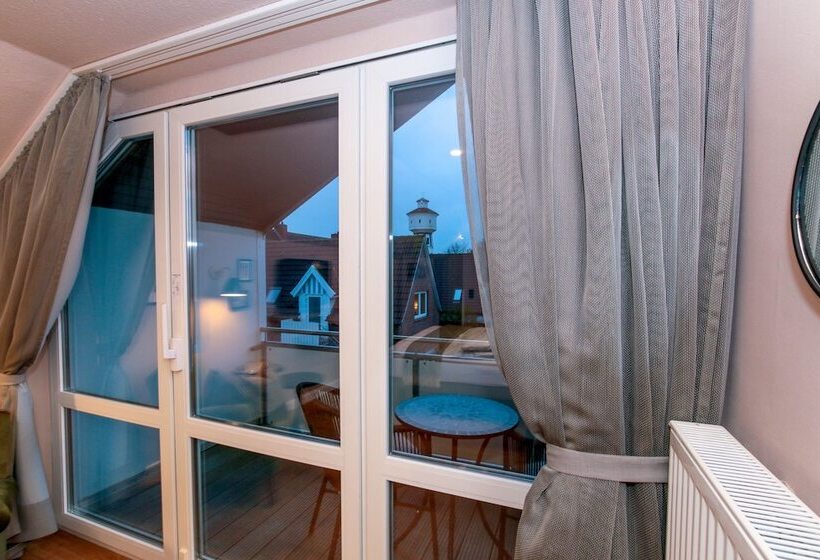 غرفة قياسية مزوَّدة بشُرفة, Nordseehotel Kröger