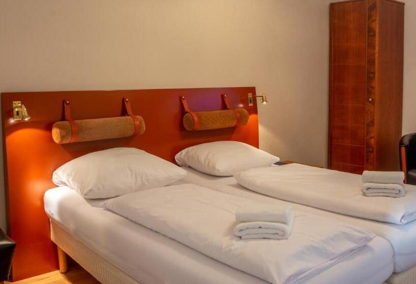 Номер Стандарт, Klosterturm