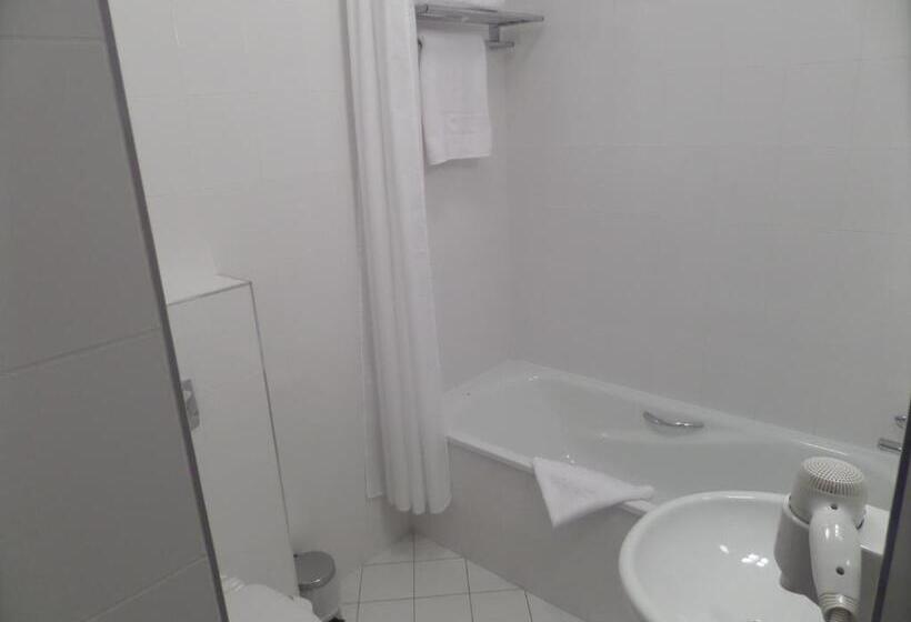 غرفة كومفورت ثلاثية, Astoria Bed & Breakfast