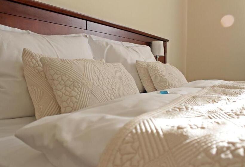 Трехместный Номер Комфорт, Astoria Bed & Breakfast