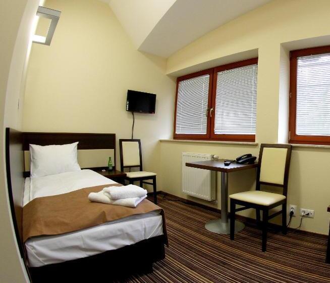 חדר סטנדרט יחיד, Aviator Kielce