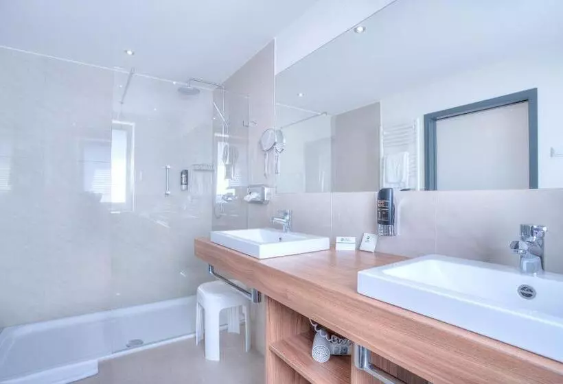 ガーデンビュースーペリアールーム, Best Western Hotel Brunnenhof