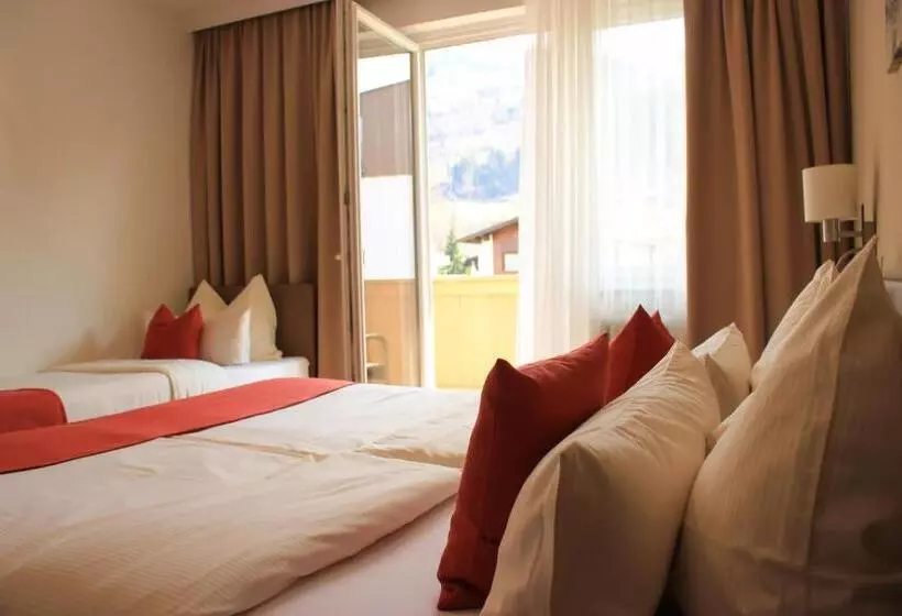 Standard Kolmen Hengen Huone, Alpenland