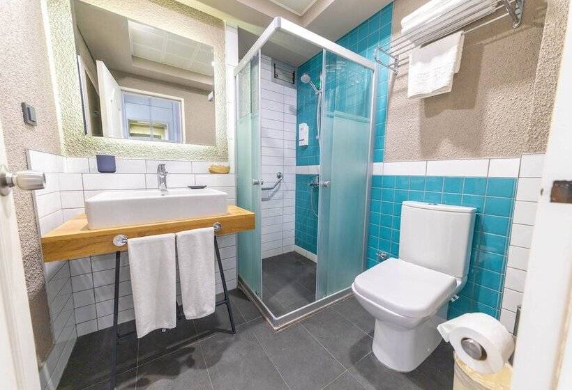 غرفة قياسية مزوَّدة بشُرفة, Arinnanda Otel