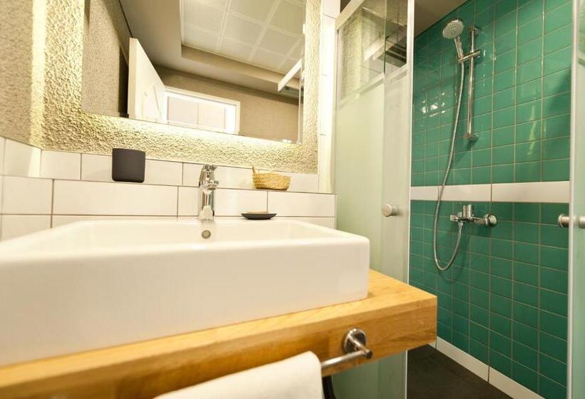 غرفة قياسية مزوَّدة بشُرفة, Arinnanda Otel