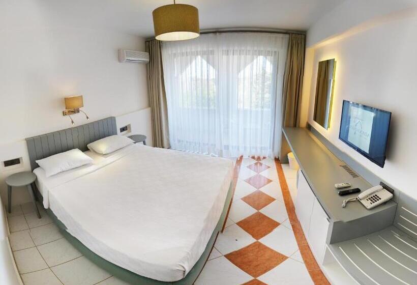 غرفة قياسية مطلّة علي البحر, Arinnanda Otel