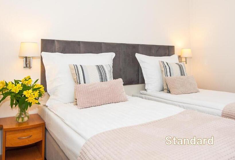 Номер Стандарт, Awo