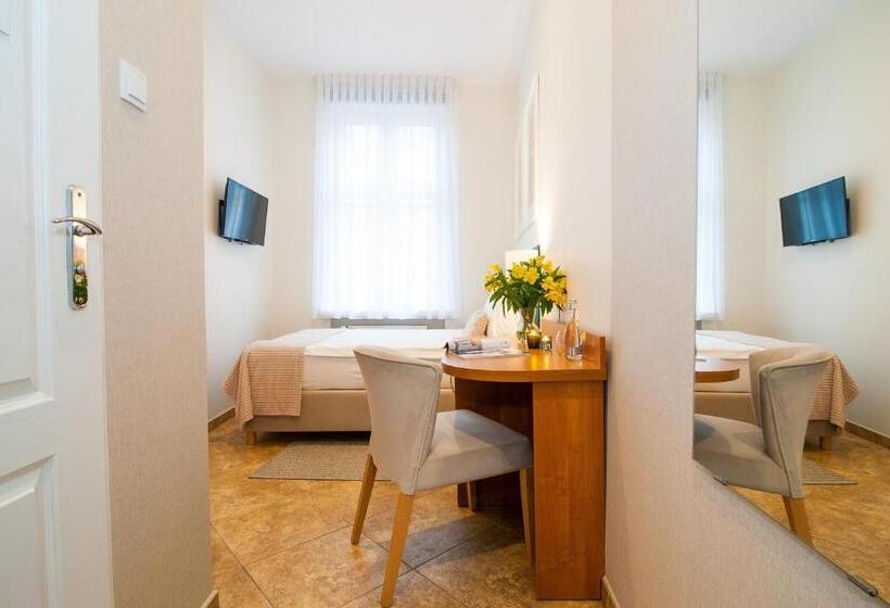 Номер Стандарт Индивидуальный, Awo