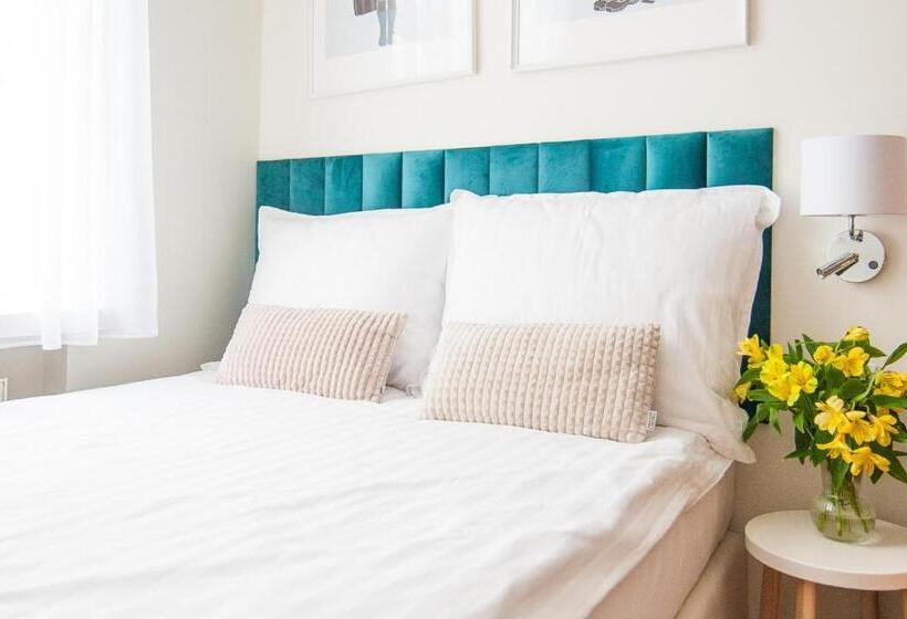 Номер Стандарт Индивидуальный, Awo