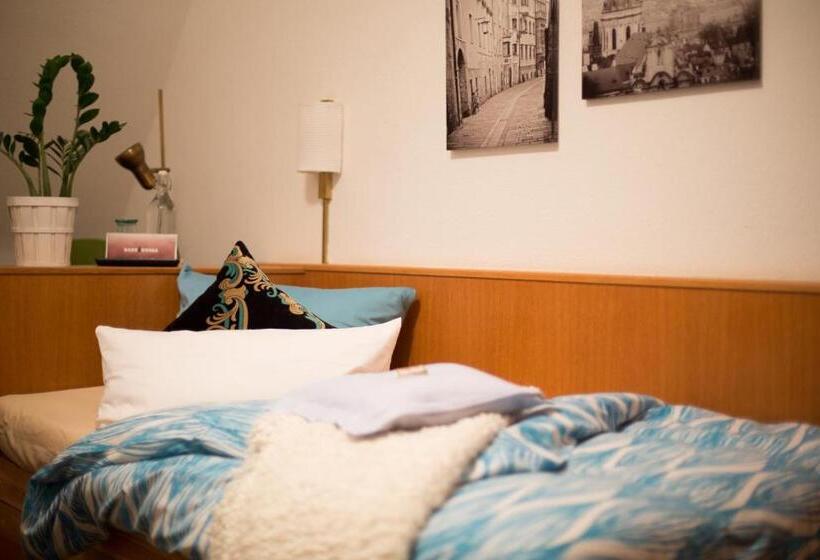 Номер Стандарт Индивидуальный, Barbarossa Garni