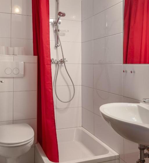 带阳台标准四人间, Bed & Breakfast Eckwirt