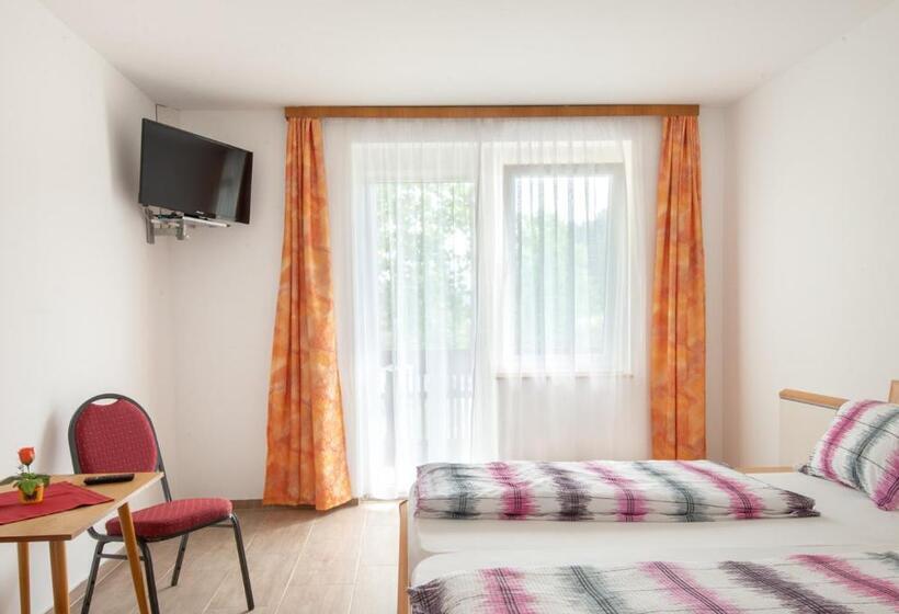 标准间带阳台, Bed & Breakfast Eckwirt