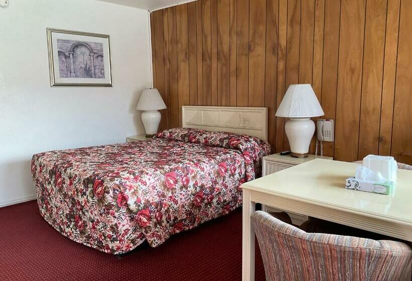 Номер Стандарт, Front Street Inn