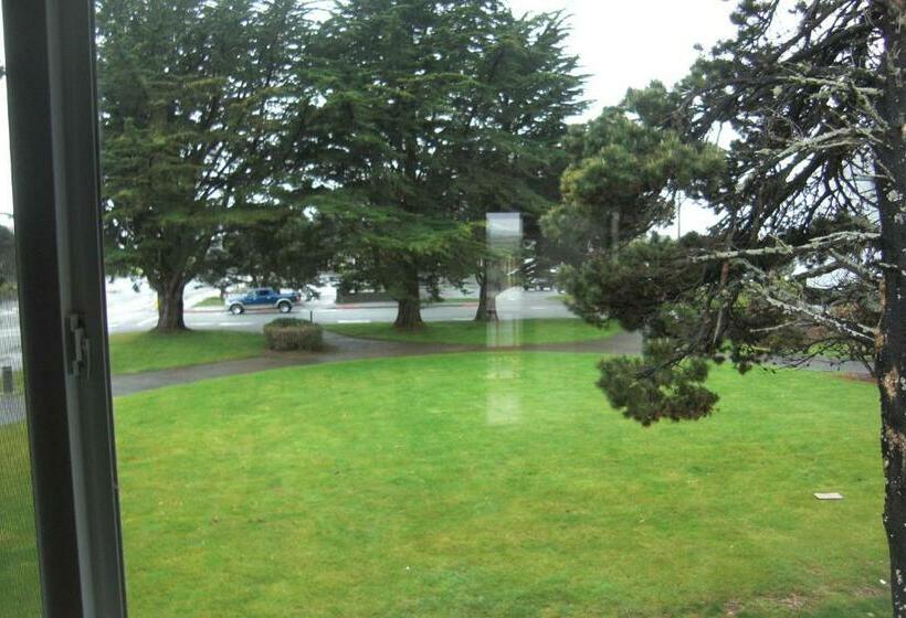 غرفة قياسية, Front Street Inn