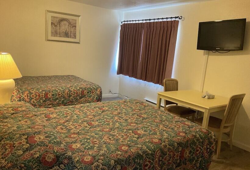 جناح عائلي, Front Street Inn