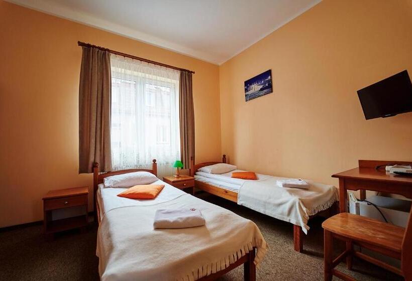 标准间, Ik Gołdap