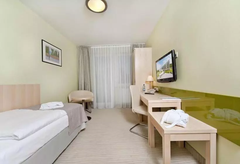 Standard Yhden Hengen Huone, Interferie Medical Spa